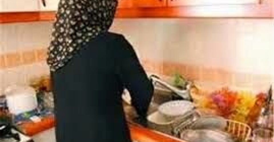گرفتن «اجرت المثل» برای زنان خانه‌دار راحت است؟
